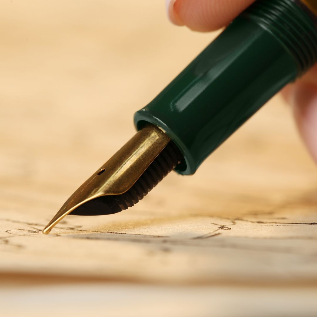 Écriture cursive et script : avantages et différences